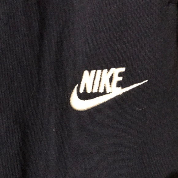 Men’s Nike Joggers *NEVER WORN* - Picture 2 of 5